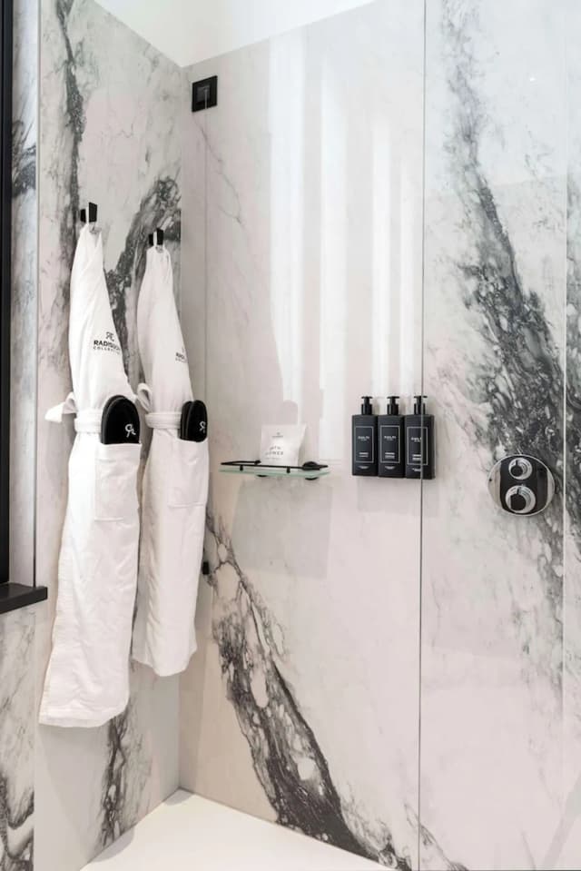 팔라초 투어링 클럽 밀란, 래디슨 컬렉션 호텔-룸 (Collection Corso Italia View)-4