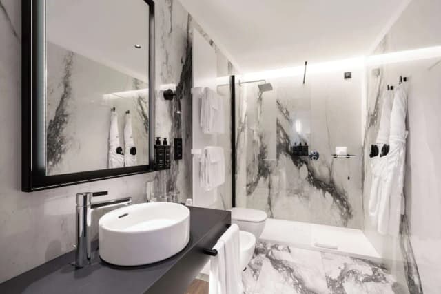 팔라초 투어링 클럽 밀란, 래디슨 컬렉션 호텔-룸 (Collection Corso Italia View)-6