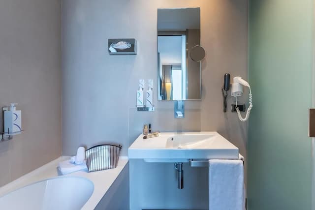 貝斯特韋斯特高級桑迪納皇家飯店-普通套房, 1 張特大雙人床, 露台, 城市景觀-10