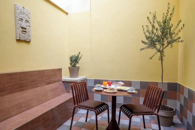 호텔 콜로세움-트리플룸-11