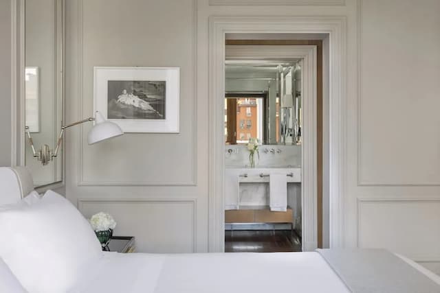 Portrait Firenze - Lungarno Collection-Deluxe Studio, River View-8