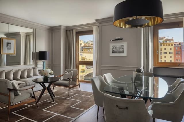 Portrait Firenze - Lungarno Collection-Suite, River View (Portrait)-6