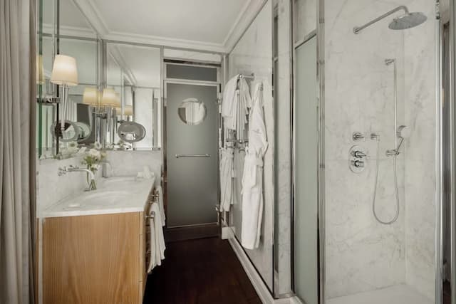 Portrait Firenze - Lungarno Collection-Suite, River View (Portrait)-8