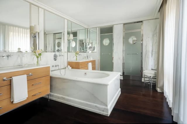 Portrait Firenze - Lungarno Collection-Suite (Timeless)-2