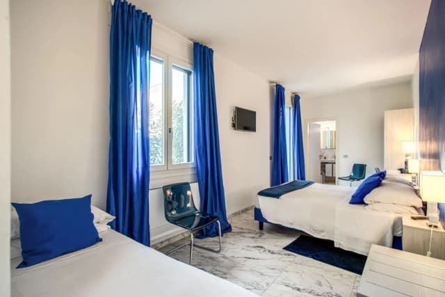 Hotel Boston-小型套房-2