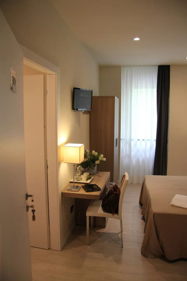 扎拉米蘭諾酒店-雙人或雙床房-4