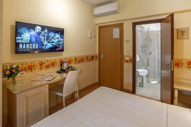 ホテル ジェーン-エコノミー ダブルルーム バルコニー (Piccola / Small)-4