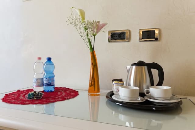 加州旅館-標準雙人或雙床房-8