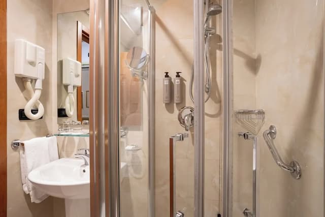 緹貝託大飯店-經典雙人房單人入住-9