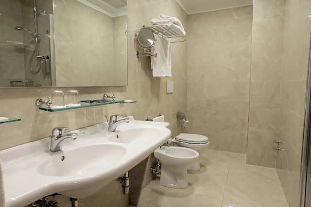 緹貝託大飯店-開放式套房, 陽台, 花園景觀-10