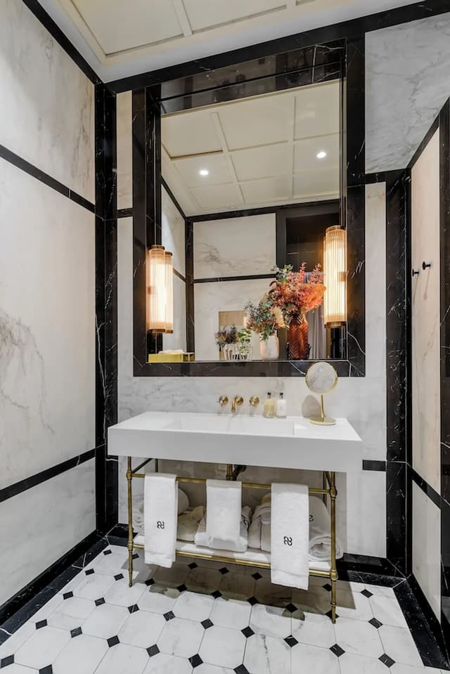 クールルームズ パラシオ デ アトーチャ-スーペリア スイート 2 ベッドルーム 2 バスルーム-11