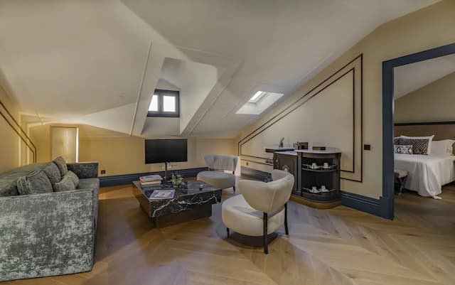 クールルームズ パラシオ デ アトーチャ-スーペリア スイート 2 ベッドルーム 2 バスルーム-2