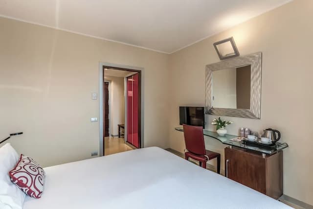 La Griffe Hotel-标准双人房或双床房-3