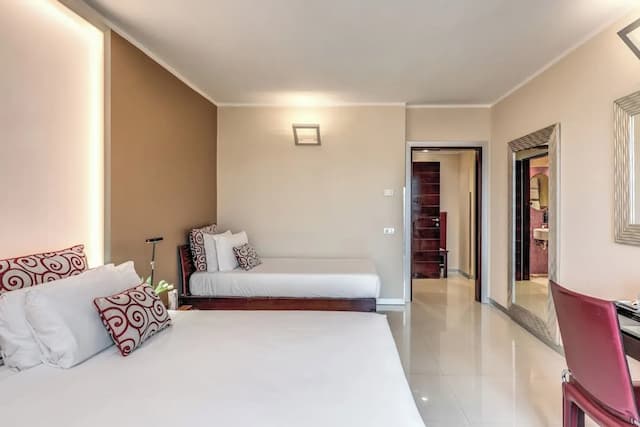 La Griffe Hotel-三人房-5