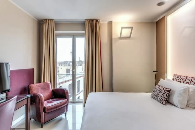 La Griffe Hotel-三人房-8