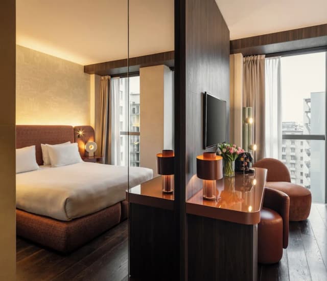 Hyatt Centric Milan Centrale-Room, 1 King Bed, City View-7