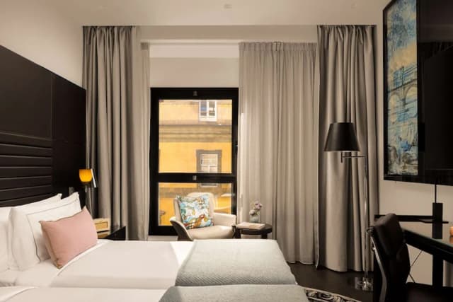 art’otel Rome Piazza Sallustio-Room, 2 Twin Beds, Non Smoking (Art Room)-5