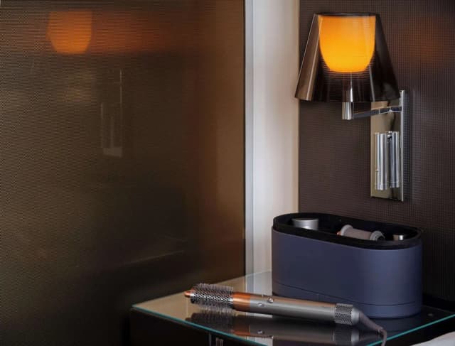 art’otel Rome Piazza Sallustio-Suite, 1 King Bed, Balcony-10