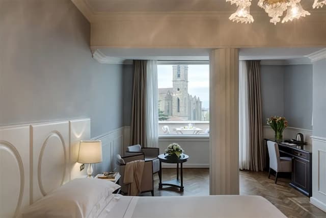 Plaza Hotel Lucchesi-Deluxe Room, Balcony-2