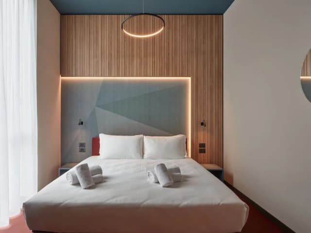 21 House of Stories Navigli-Creator - King Size Bed-9