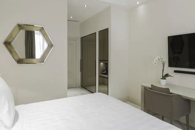 Aleph Rome Hotel Curio Collection by Hilton-华丽客房, 1 张特大床, 无障碍-2