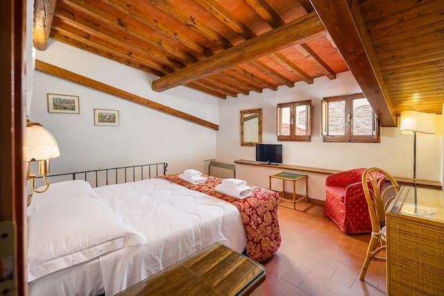 Hotel City-豪華雙人房-4