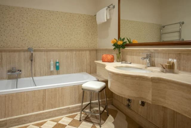 莫扎特酒店-高級雙人房-4