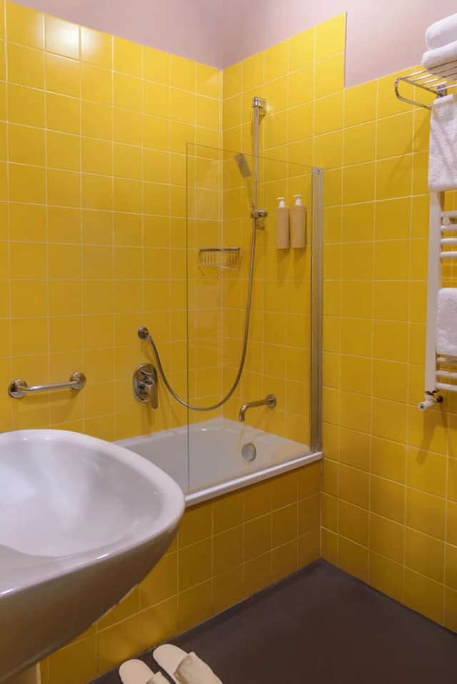 ホテル ミラニ-トリプルルーム-9