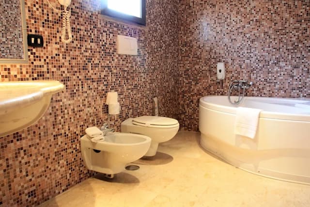 阿佛羅蒂特飯店-豪華雙人房, 按摩浴缸-4