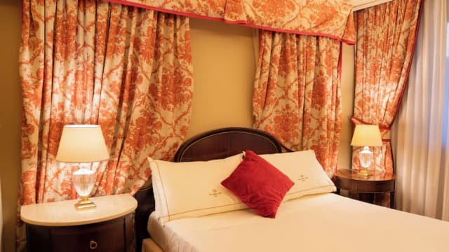 River Château Hotel-Classic Double or Twin Room, Non Smoking-1