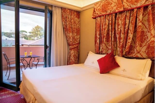 River Château Hotel-Superior Room-1