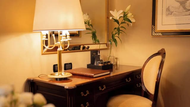 River Château Hotel-Junior Suite-2