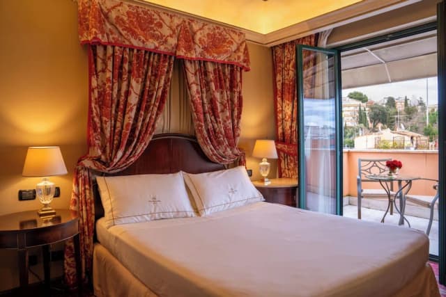 River Château Hotel-Junior Suite-1