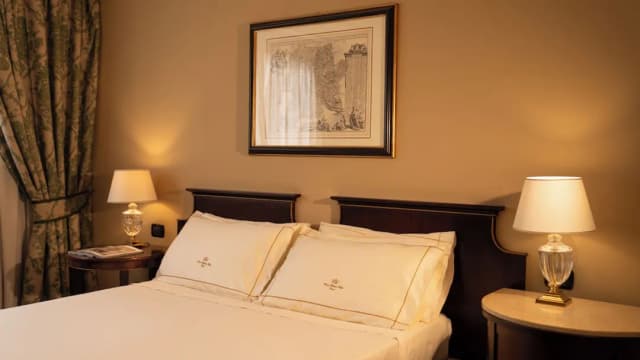 River Château Hotel-Business Double Room-2