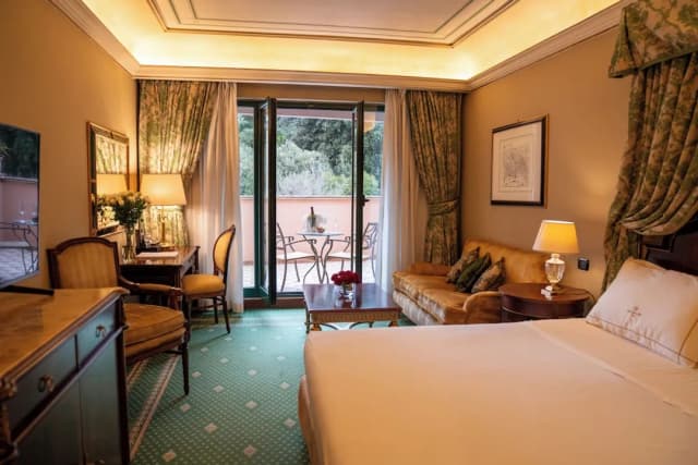 River Château Hotel-Prestige Double Room, Terrace-1