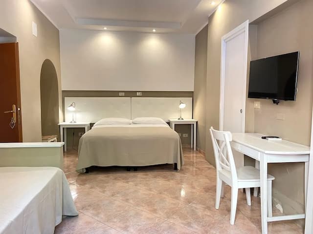 Orto di Roma-Standard Triple Room-2
