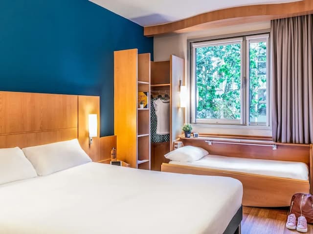 巴塞隆納榮譽 22 宜必思飯店-標準客房, 1 張標準雙人床和 1 張沙發床-2