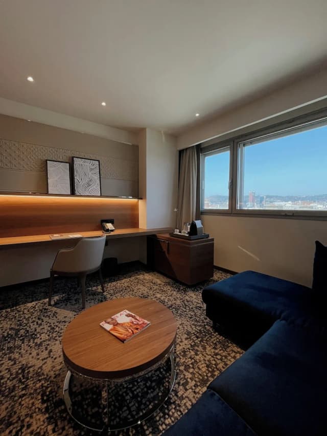 InterContinental Barcelona by IHG-Classic Room, 1 King Bed, City View-9