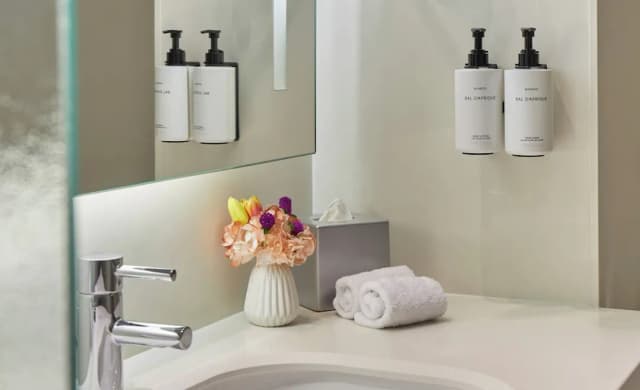 InterContinental Barcelona by IHG-Classic Room, 1 King Bed, City View-23