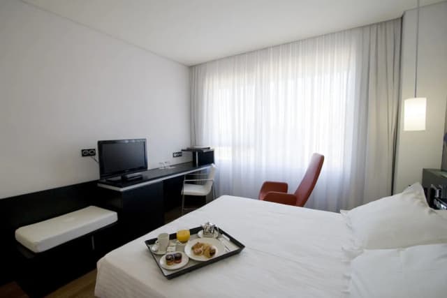 Axor Barajas-Standard Room-2