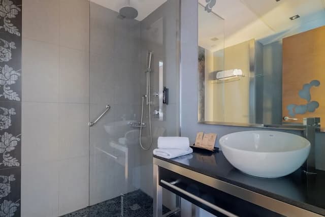 巴塞隆拿殖民酒店-Triple 3-5