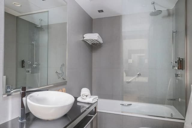 巴塞隆拿殖民酒店-Triple 3-6