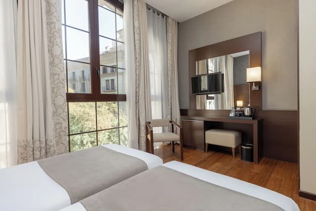 巴塞隆拿殖民酒店-雙人房單人入住 (Exterior)-6