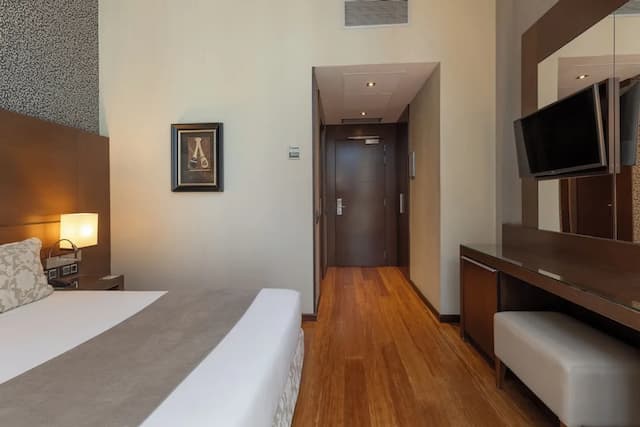 巴塞隆拿殖民酒店-雙人房-8