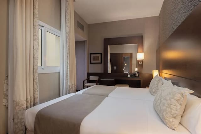 巴塞隆拿殖民酒店-雙人房單人入住-9