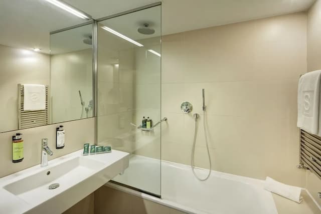 Sercotel Rosellon-Classic Twin Room (Sagrada Familia View)-8