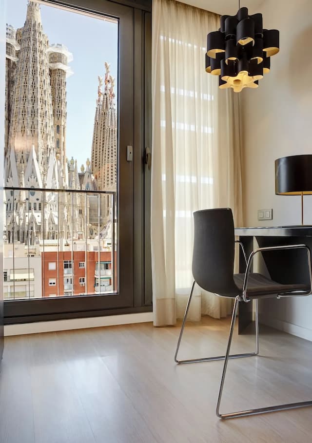 Sercotel Rosellon-Classic Twin Room (Sagrada Familia View)-1