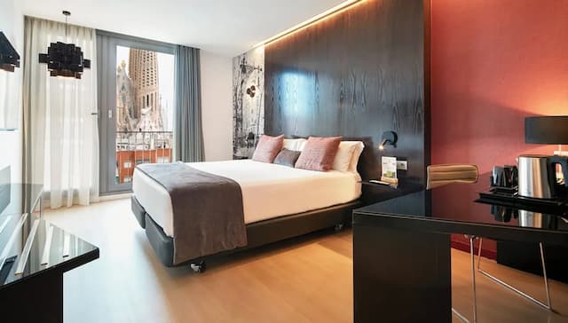 Sercotel Rosellon-Classic Double Room (Sagrada Familia View)-8