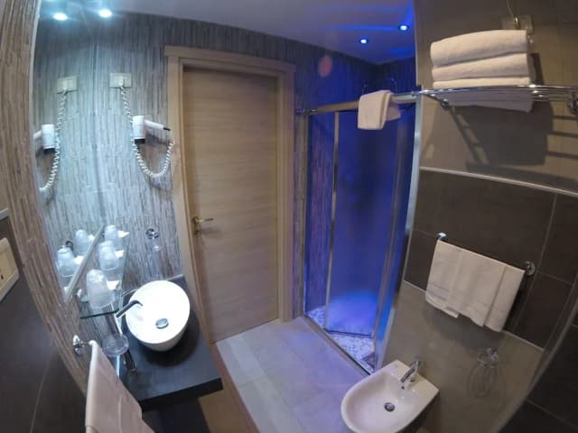 Hotel Perugino-标准三人房-2