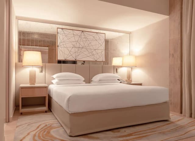 Park Hyatt Milano-Premier Room (King)-3